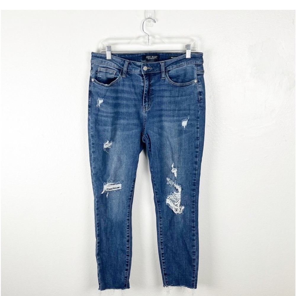 JUDY BLUE High Rise Intentionally Ripped Distressed Relaxed Fit Jeans, Size 31